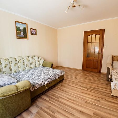 Clean And Comfortable Apartments On Karl Marx Street Tiraspol Exteriör bild