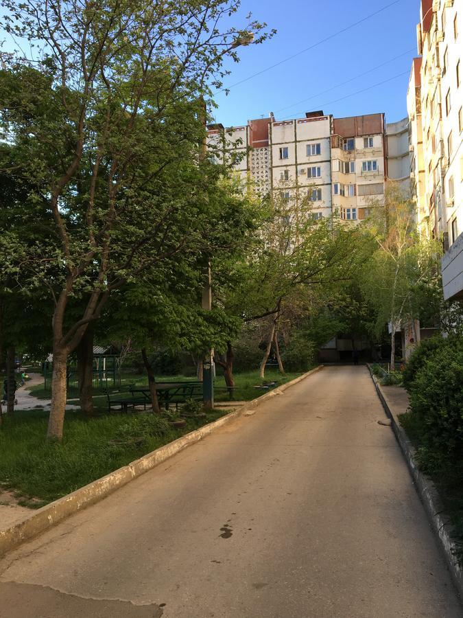 Clean And Comfortable Apartments On Karl Marx Street Tiraspol Exteriör bild