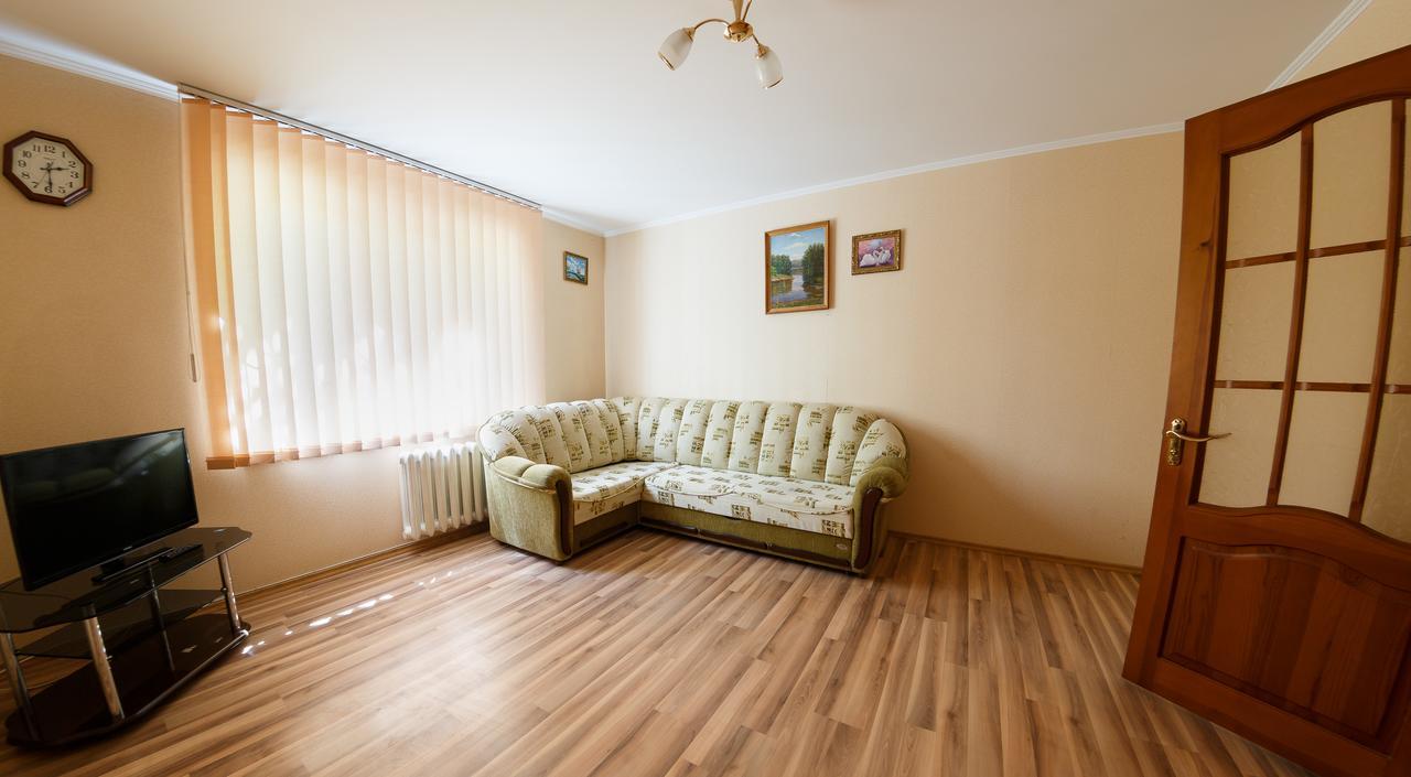 Clean And Comfortable Apartments On Karl Marx Street Tiraspol Exteriör bild